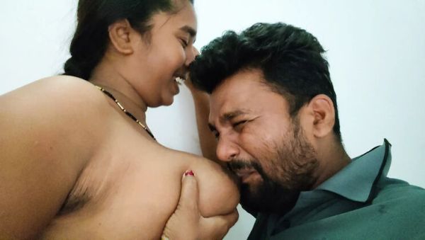 Pregnant Desi Bhabhi Big Natural Tits Devar Chus Raha – Hot Hindi Romance - xxxfiles.com - India on systemporn.com