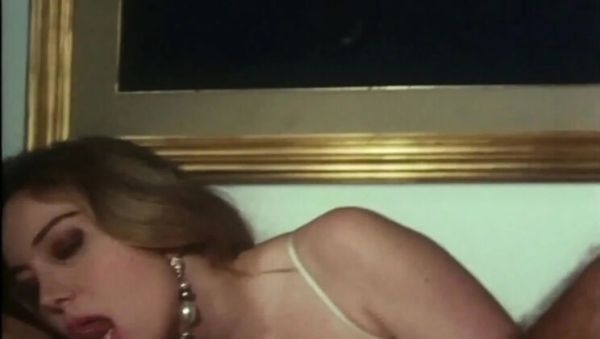 90s Orgy: Hairy Lesbians, Interracial MILFs & Big Tits - veryfreeporn.com - Italy on systemporn.com