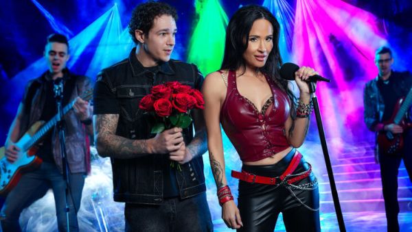 Rockstar Takes Roadie On An Exclusive Vip Tour With Jayden Marcos And Izi Blu - videomanysex.com on systemporn.com