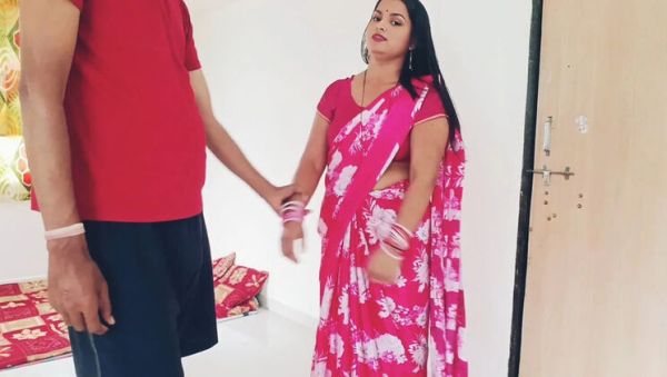 Gas Cylinder Delivery Boy Fucks Rhea Bhabhi in Desi Style - veryfreeporn.com - India - Japan - Indonesia on systemporn.com
