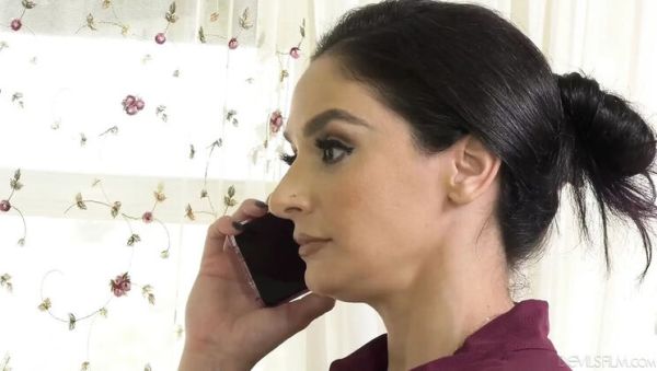 Jaye Summers Gets Pussy Plumbed Hard by BFF's Dad - veryfreeporn.com - Britain on systemporn.com