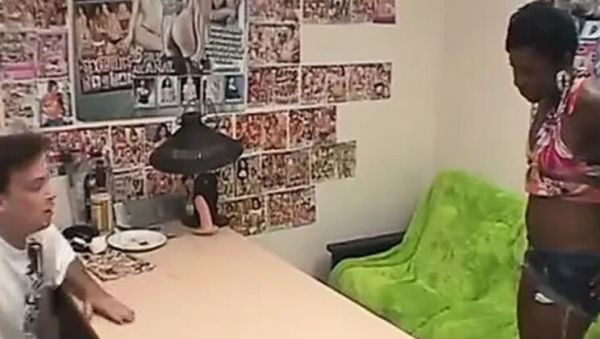 Slutty black skinny girl gets her pussy licked by dude in office - porntry.com - Britain on systemporn.com